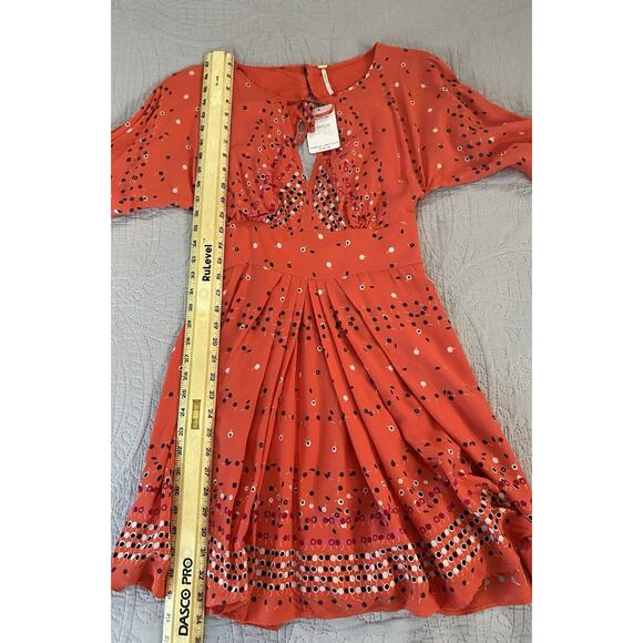 Free People Sz 4 Coryn Open Keyhole Batwing Pleats Wstbnd Cvrd Btn LS Mini Dress - Picture 14 of 14